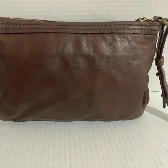 Marc By Marc Jacobs Brown distressed leather crossbody handbag - Picture 3 of 11